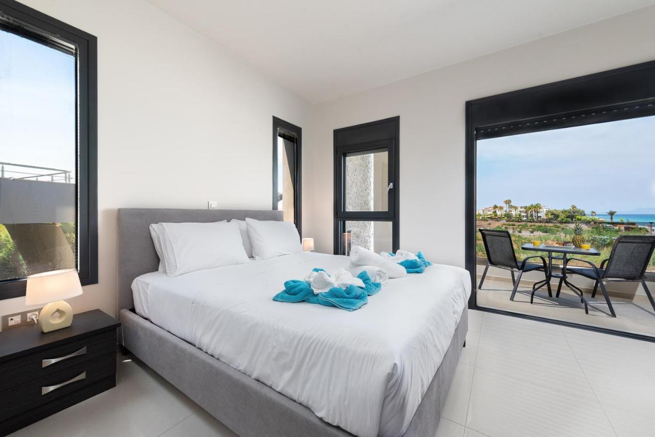 Ixia Breeze 3 Villa Bagian luar foto